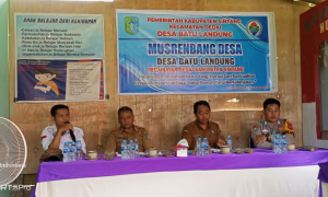Bhabinkamtibmas Hadiri Musrenbang Desa Batu Landung